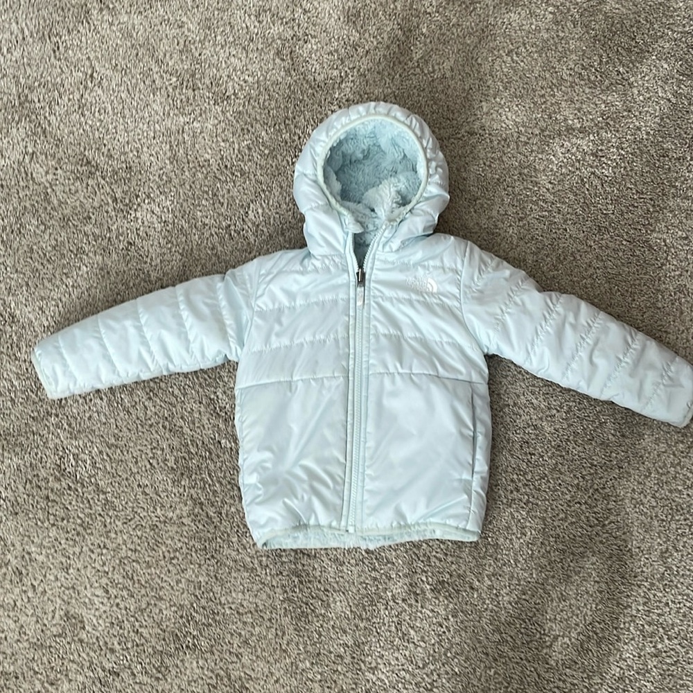 Northface 3t coat reversible. in good condition!